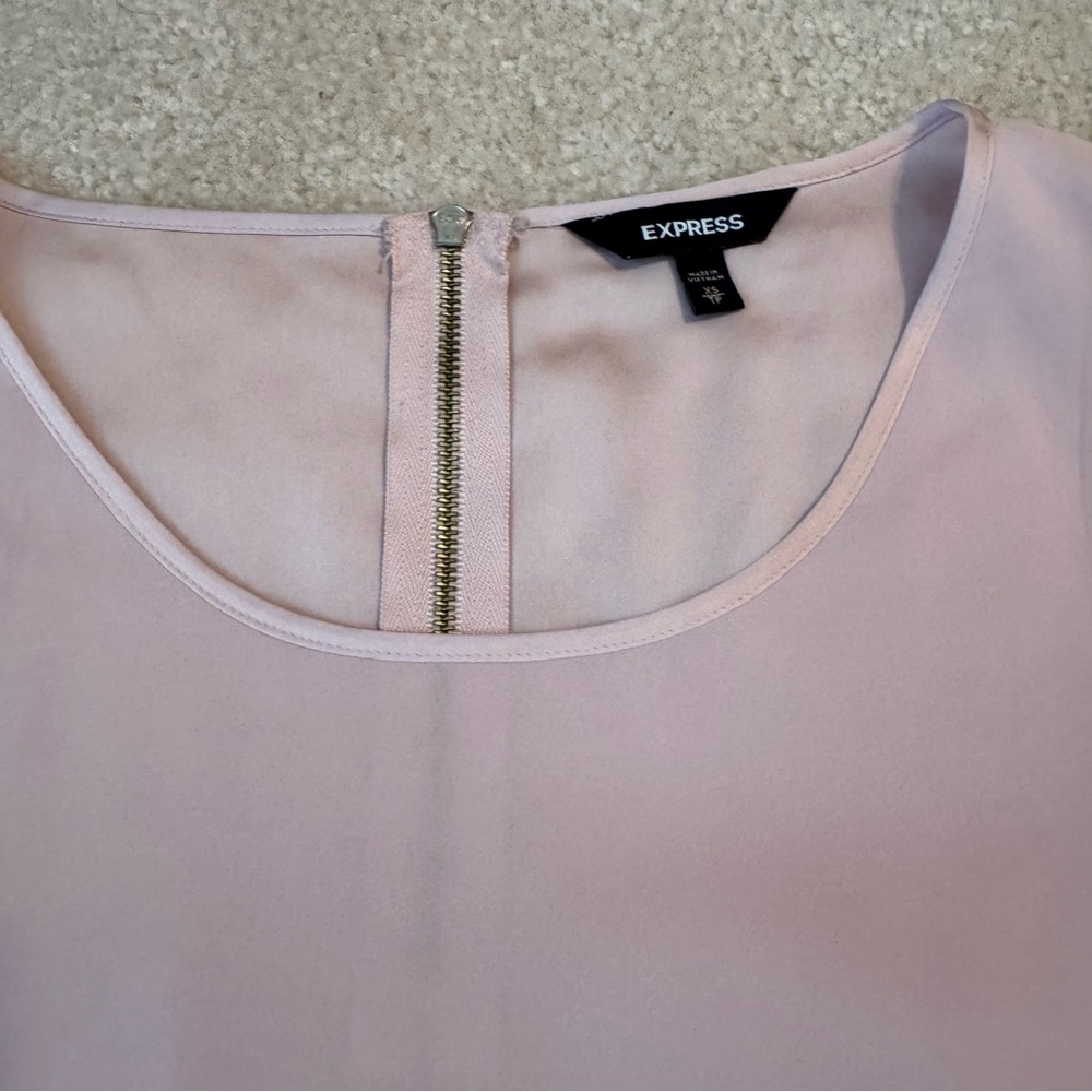 Express Short Sleeve Top - Picture 3 of 8
